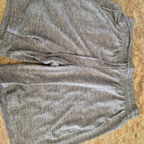 Zuda shorts - Picture 3 of 4